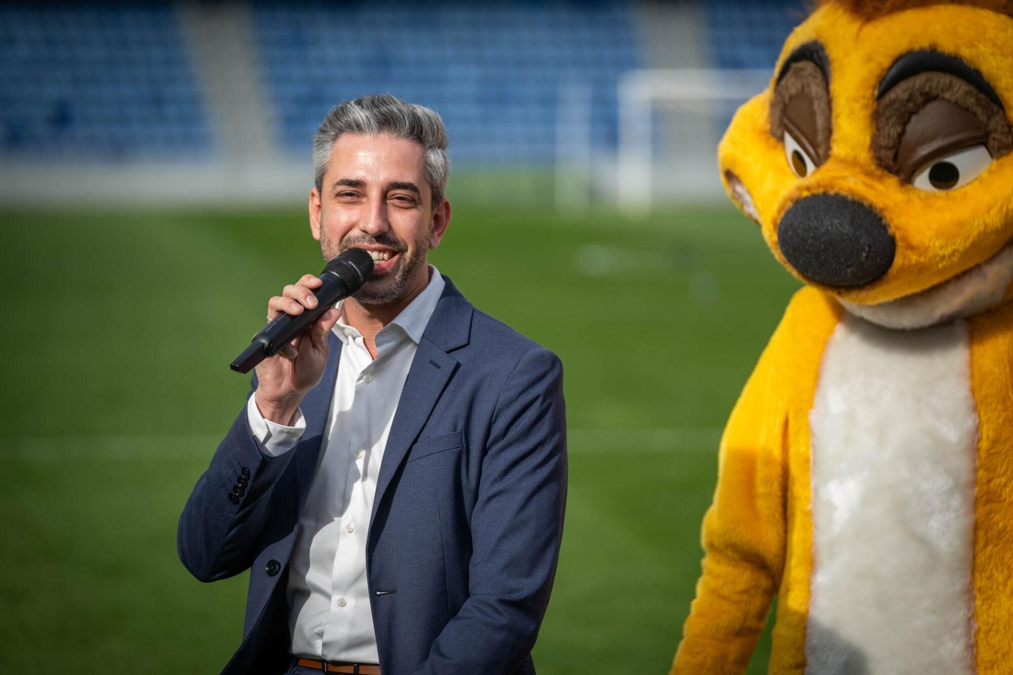 Presentación del espectáculo de bienvenida y la cabalgata de Reyes Magos en Santa Cruz de Tenerife.

