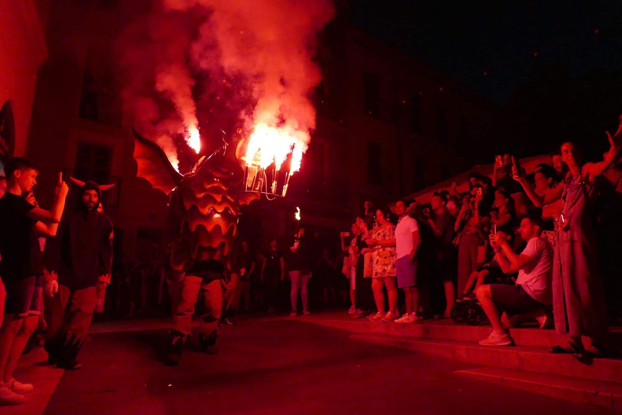 L'Encesa del Drac de Figueres es converteix en una nova tradició de les Festes de Sant Pere