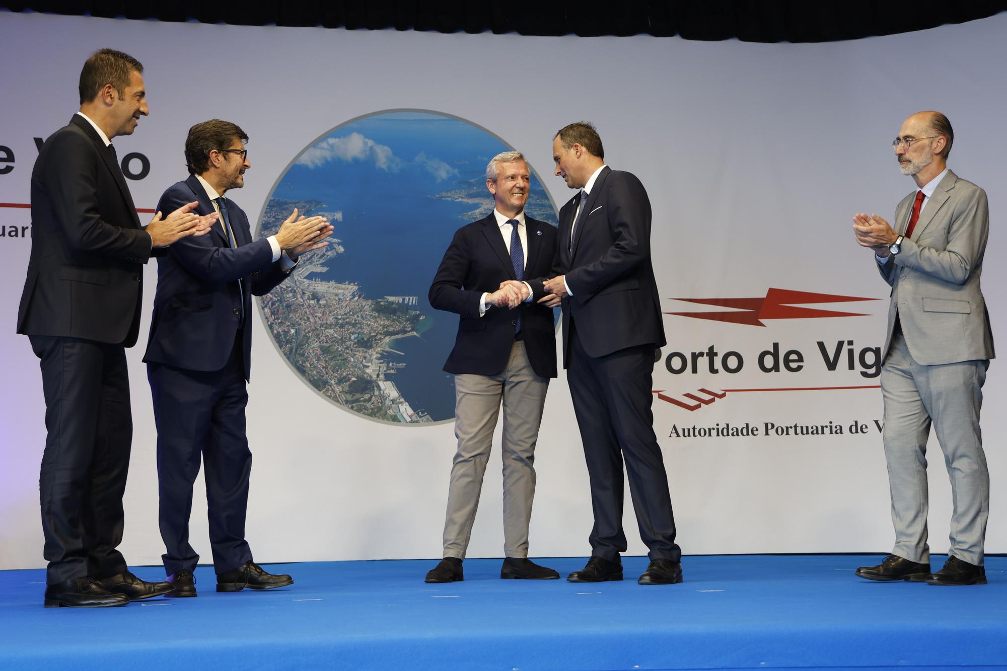 Carlos Botana toma posesión como presidente del Puerto de Vigo