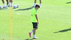 Un cabizbajo Julián Ávarez sigue entrenando con el Atlético