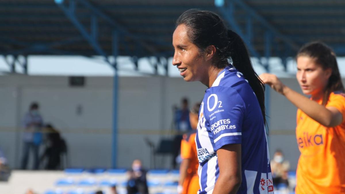 Mayra Ramírez, durante un partido entre el Sporting Huelva y el Valencia CF
