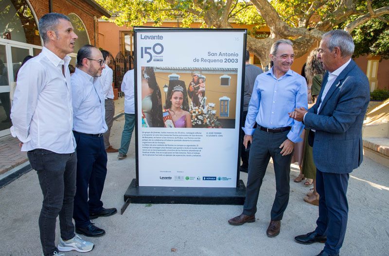 Inauguración de la exposición del 150 aniversario de Levante-EMV en Requena