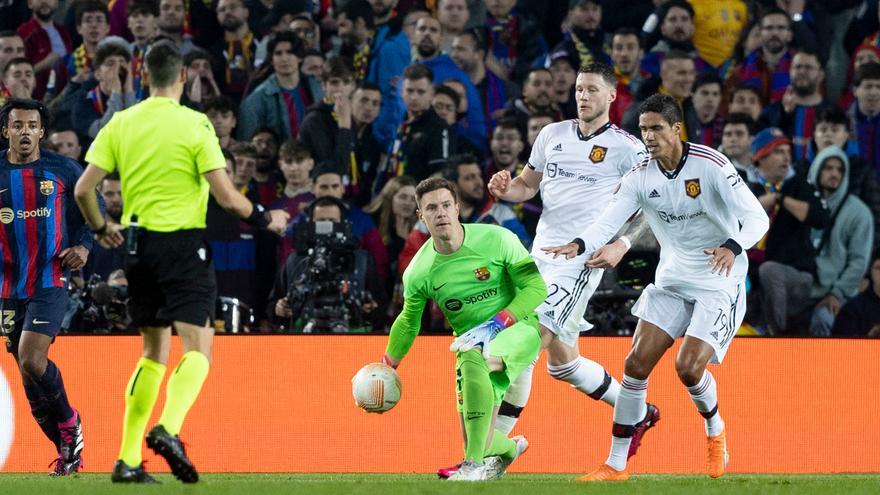 FC Barcelona - Manchester United: Los paradones de Ter Stegen