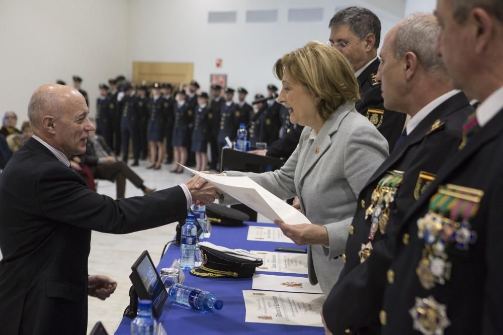 Actos de conmemoración del aniversario de la Policía