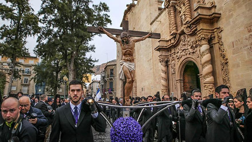 La Semana Santa oriolana cuenta entre sus pasos con espectaculares tallas de Francisco Salzillo del siglo XVIII.