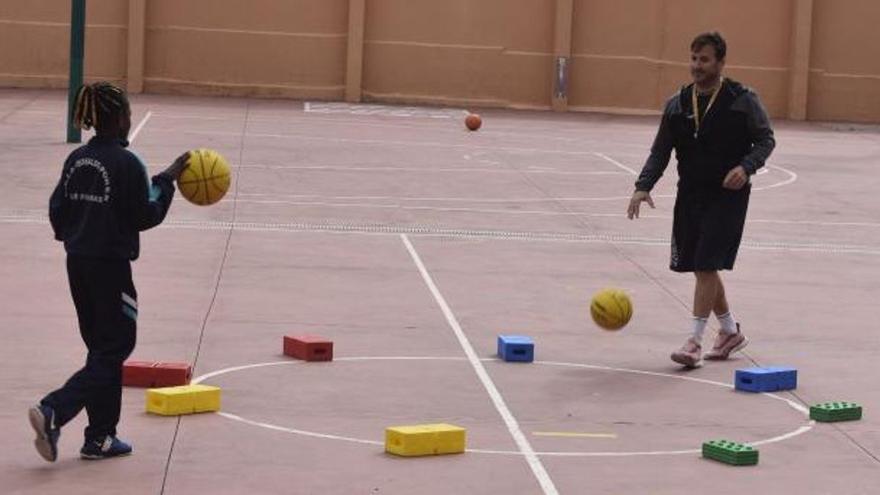 El entrenador de Gran Canaria Baloncesto condenado por violencia machista no seguirá