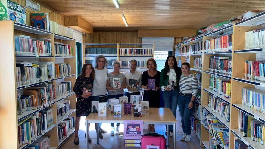 La maleta cargada de recursos literarios por la igualdad inicia su viaje en Pereiro