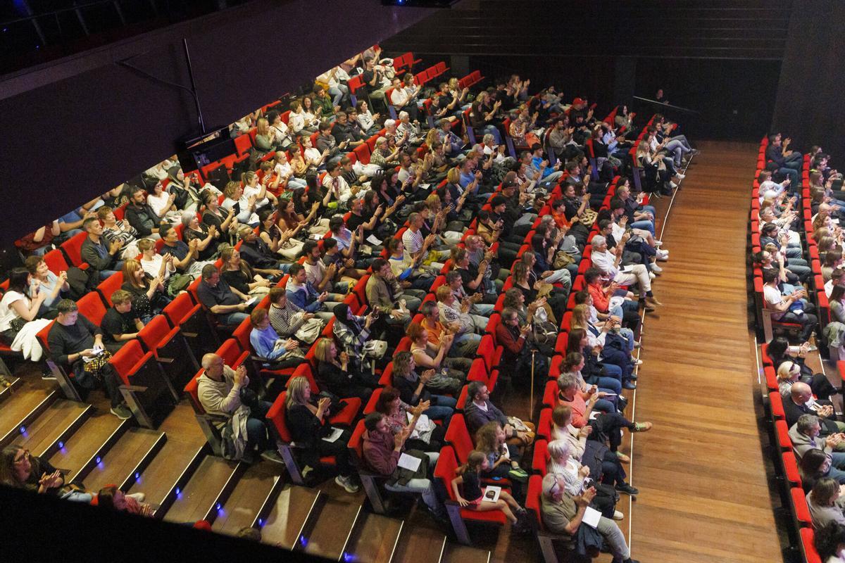 Busca't a les fotos del Fem Òpera al Kursaal