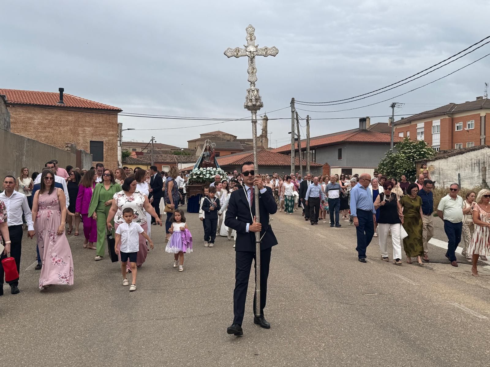 GALERÍA | La Virgen de la Antigua vuelve a su morada en Fuentesaúco