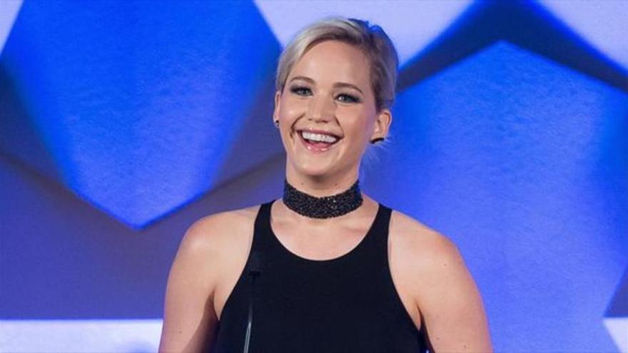 Jennifer Lawrence: &quot;Si eres inmigrante, de color, gay o mujer, ¡no tengas miedo!&quot;