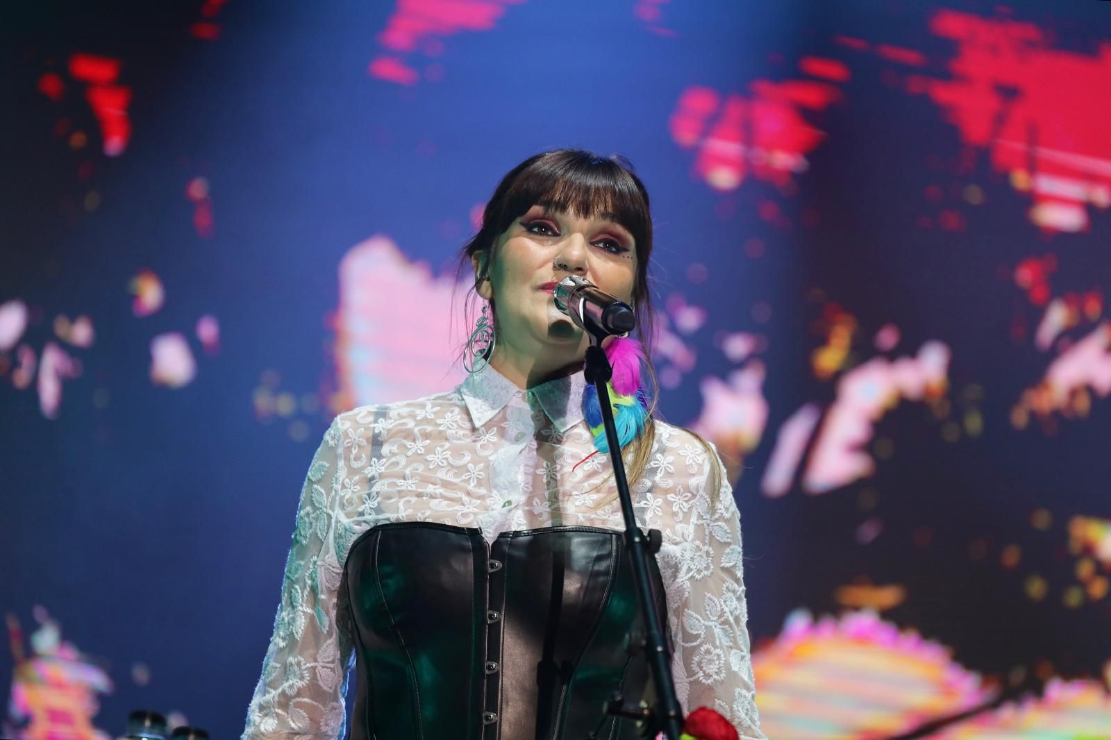 En imágenes | Concierto de Rozalén en el Príncipe Felipe de Zaragoza