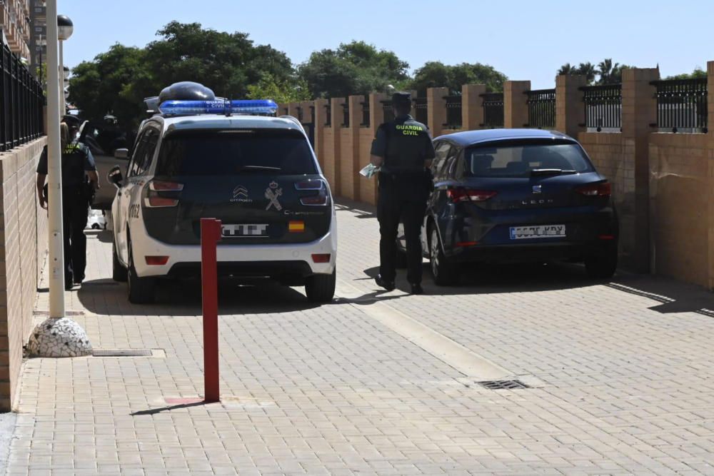 Parricidio en Cabanes: apuñala a sus hijos delante de su madre