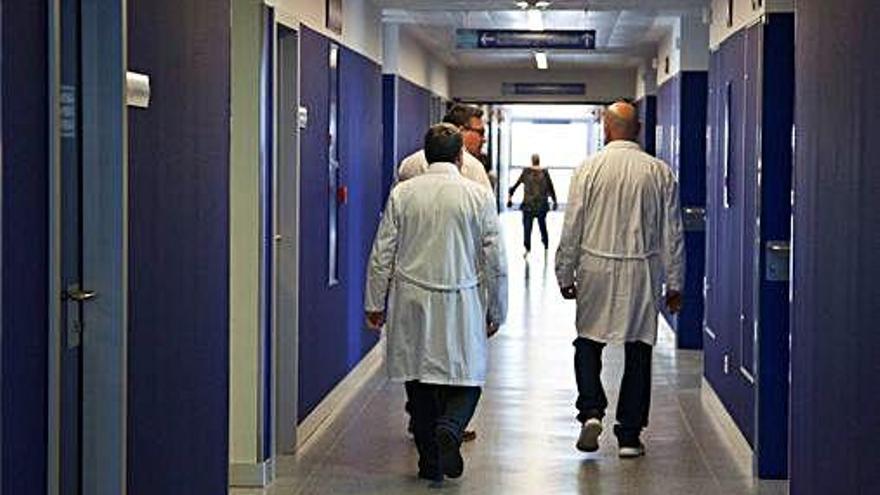 Médicos en las dependencias del Hospital Provincial