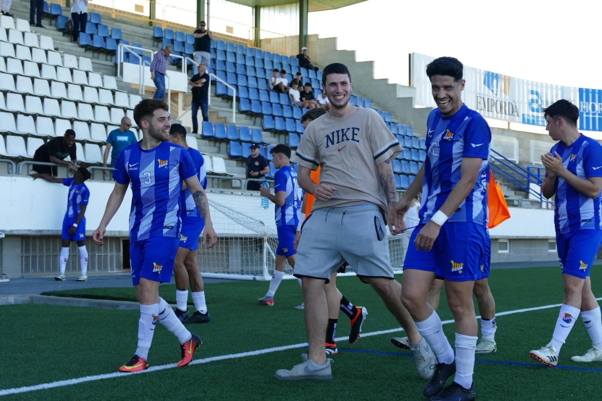 Eufòria al Figueres celebrant l'accés a la promoció d’ascens a Tercera RFEF