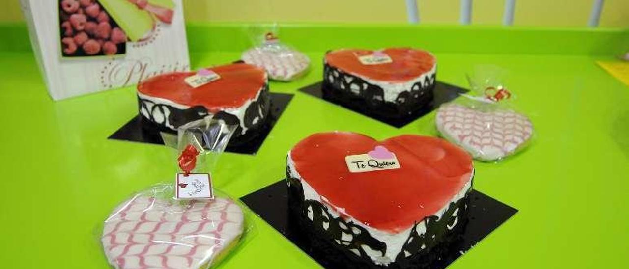 Tartas de San Valentín en Dulces Encantados. // Bernabé/Javier Lalín