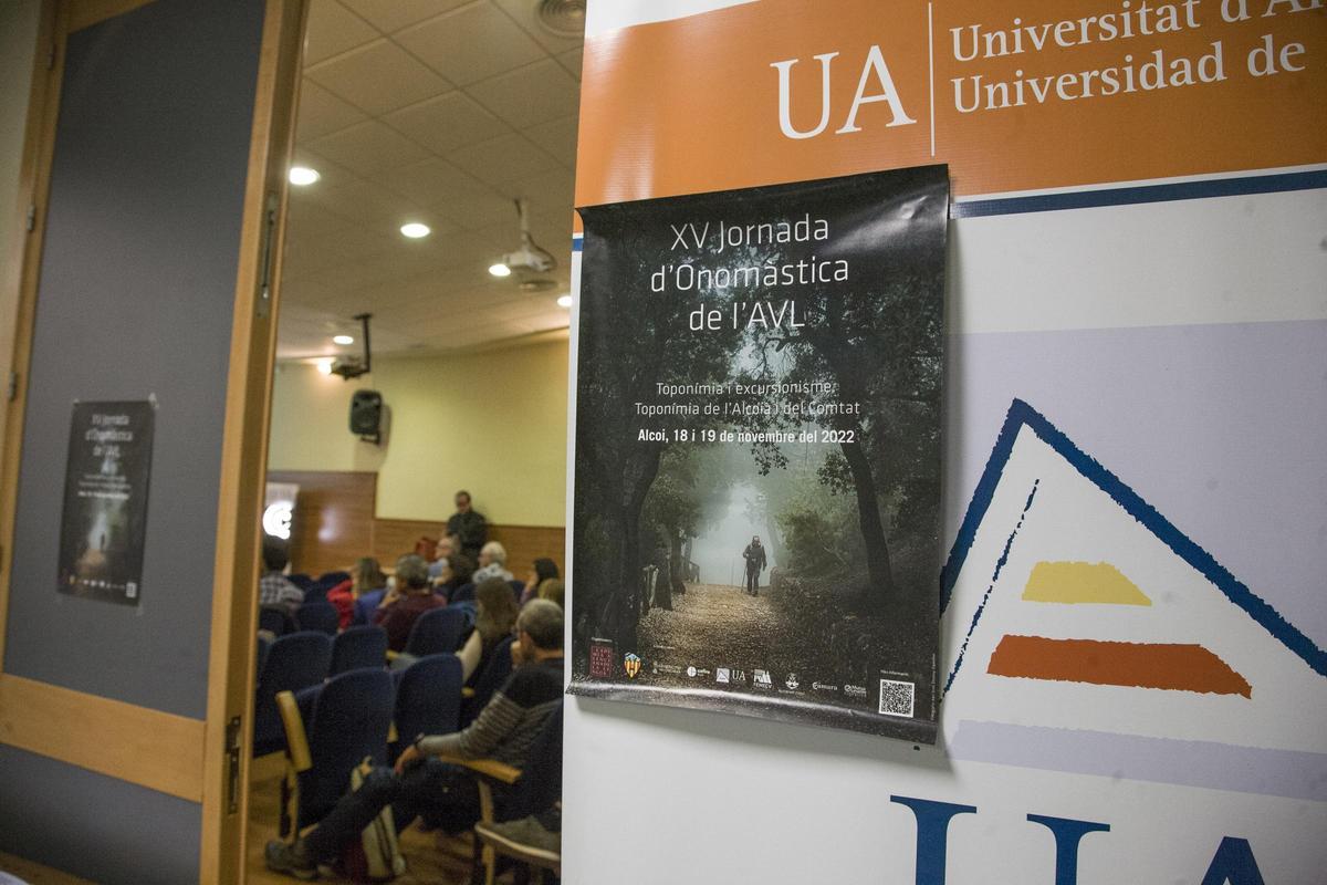 Jornada organizada por la Acadèmia Valenciana de la Llengua en Alcoy el año pasado.