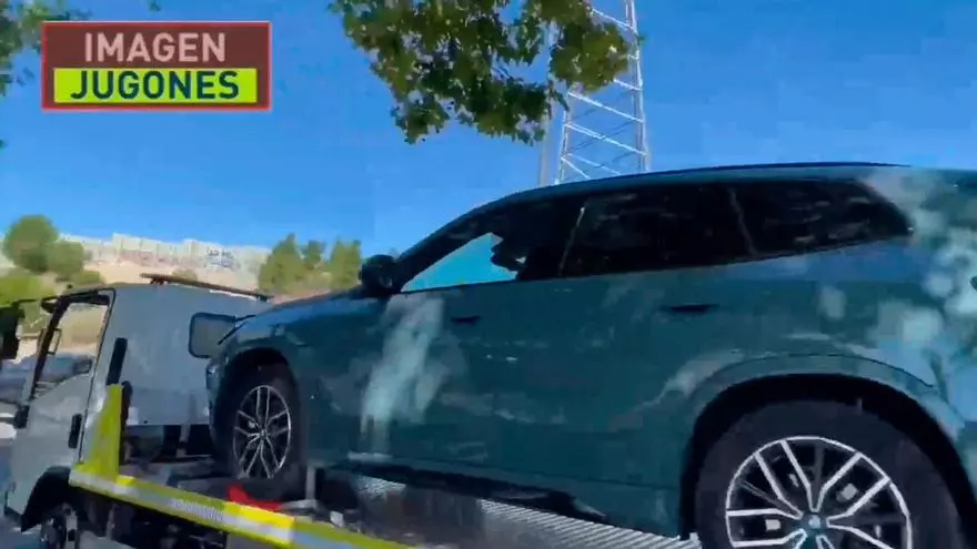 ¡La grúa se lleva el coche de Uche tras chocar contra una pared en la ciudad deportiva del Getafe!