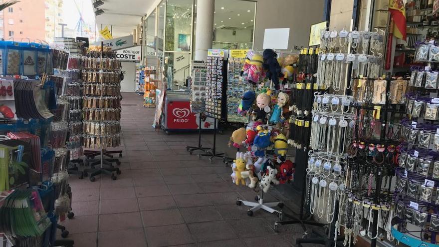 Una terraza de supermercado, sin alcohol, ayer, en Calvià.