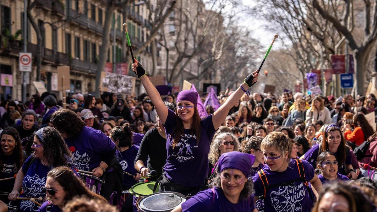 El feminismo toma las calles de Barcelona por el 8M