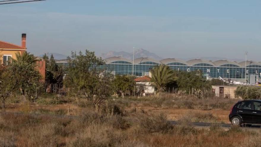 Casas de Elche que forman parte de la huella acústica del aeropuerto.