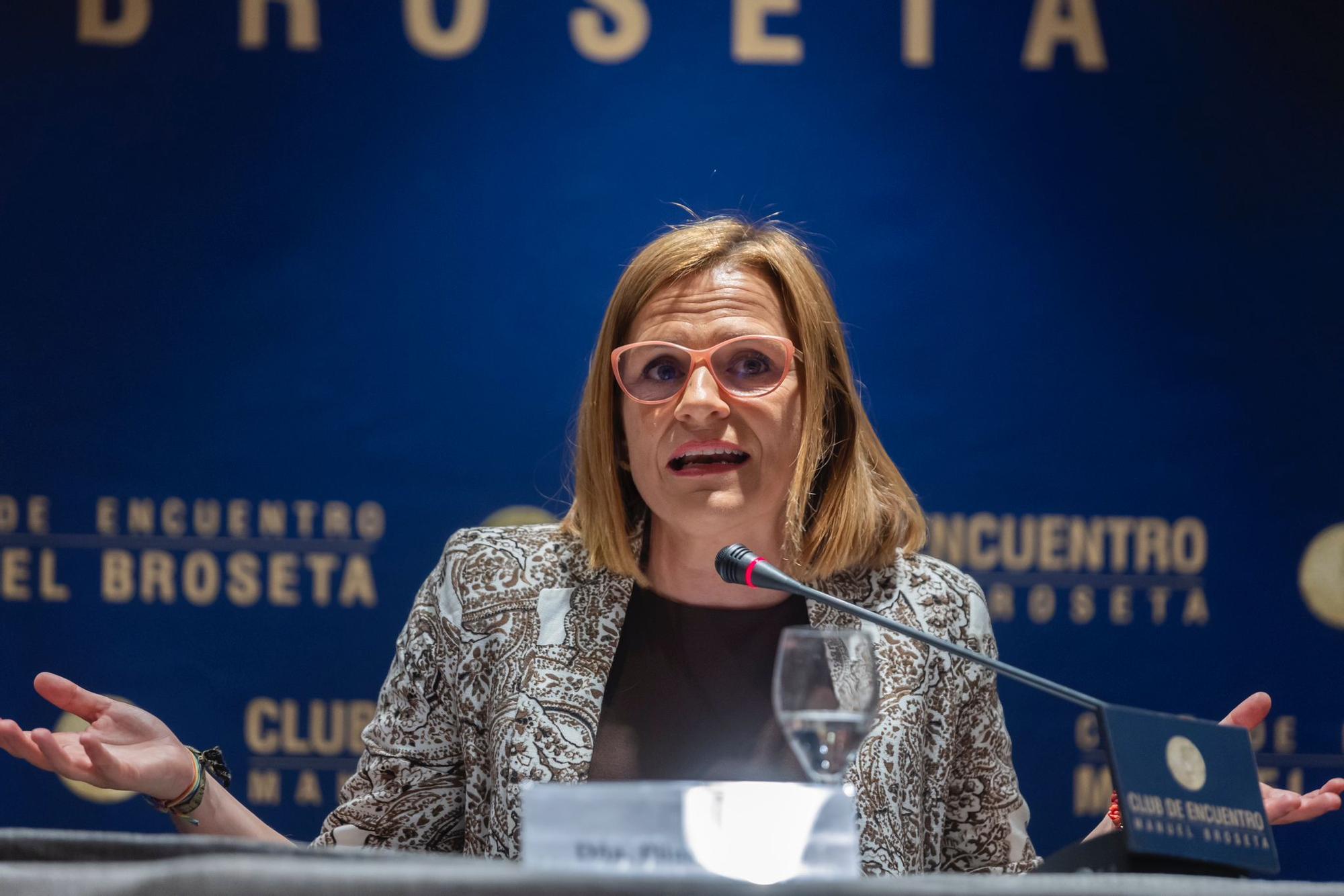 La intervención de Pilar Bernabé en el Club de Encuentro Manuel Broseta, en imágenes