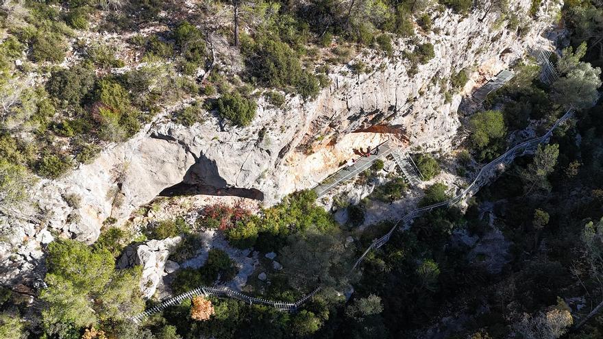 Los bomberos localizan a un grupo de personas desorientadas en Bicorp