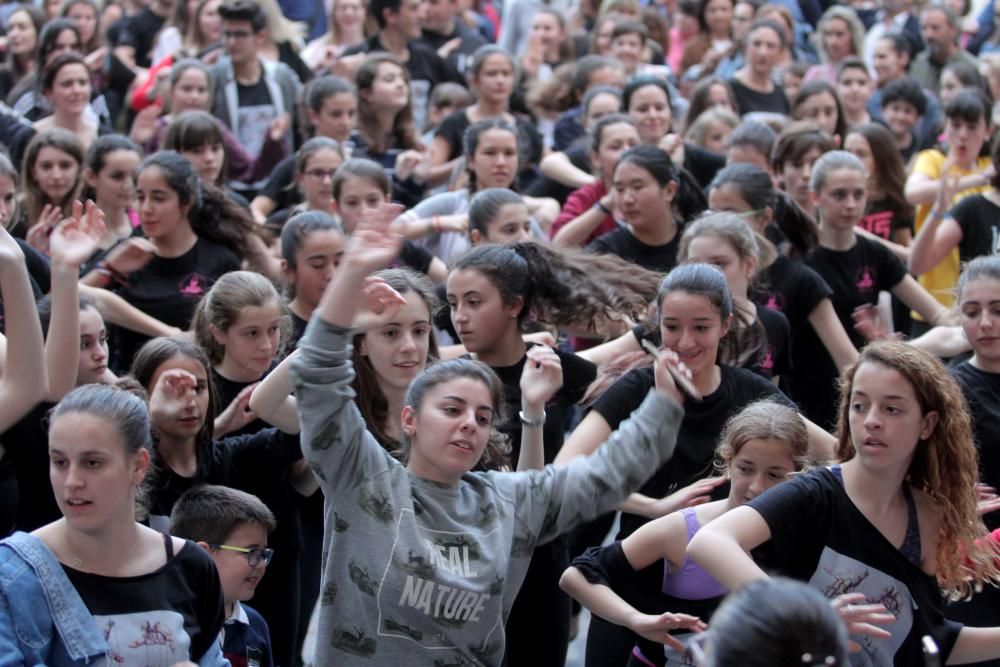 Flashmob por el Día Mundial de la Danza en Cartagena - La Opinión de Murcia