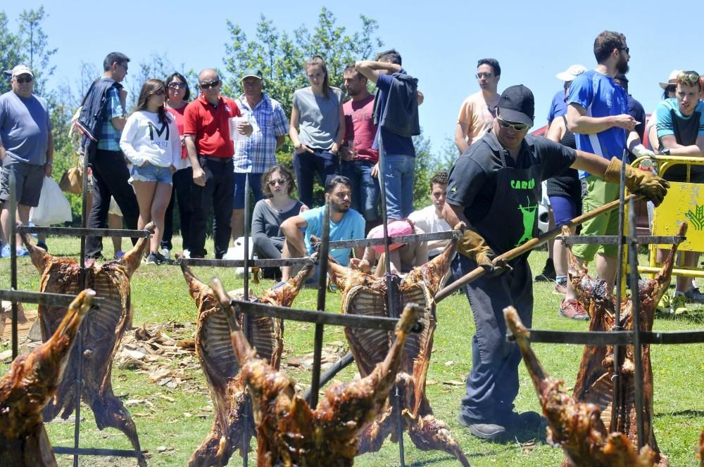 Fiesta del corderu en Llagüezos, Lena