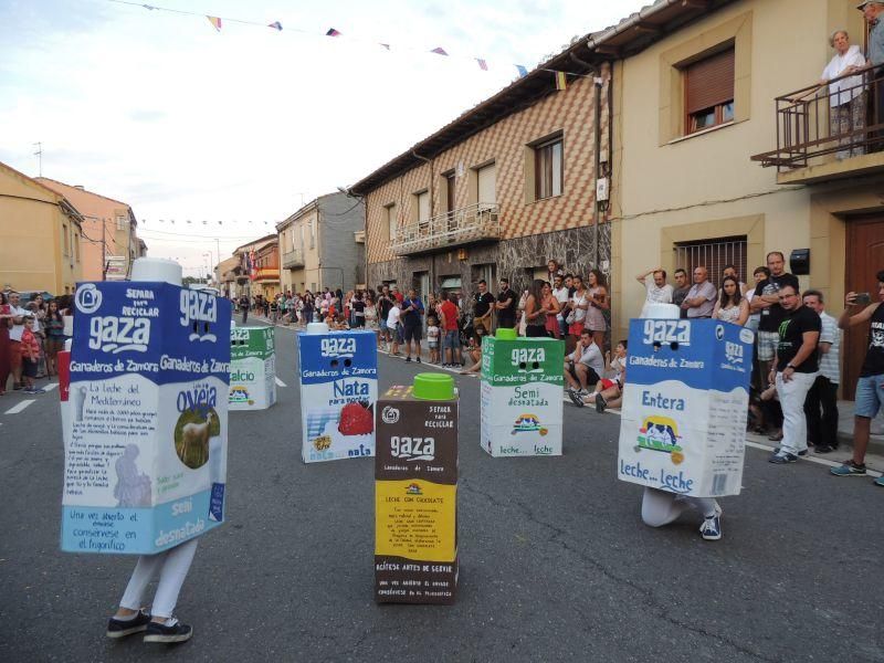 Fiestas en Zamora: Desfile en Camarzana de Tera