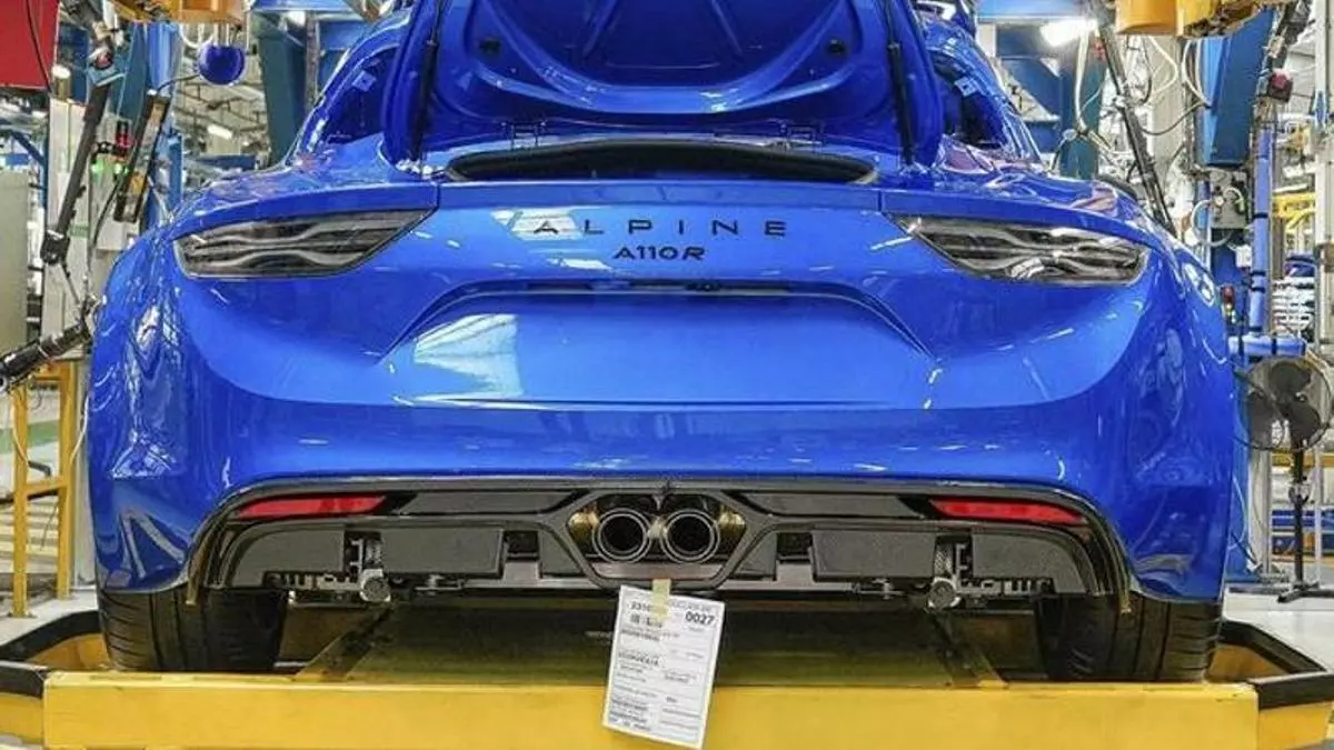 Alpine despide a su último deportivo de gasolina para convertirse en una marca 100% eléctrica
