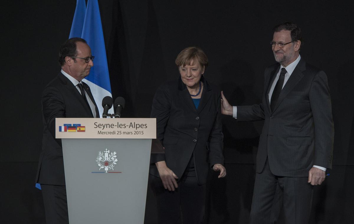 Hollande, Merkel y Rajoy, el 25 de marzo de 2015, en Seyne les Alpes.