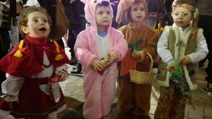 Los niños de Arriondas y Ribadesella despiden el Carnaval disfrazados como sus personajes favoritos