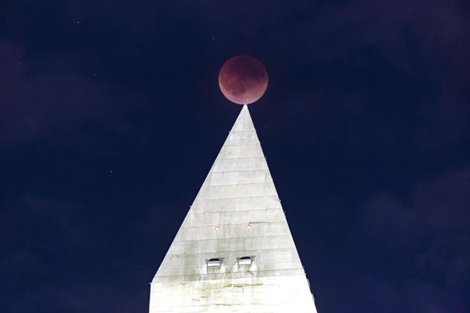 El eclipse lunar desde Washington.