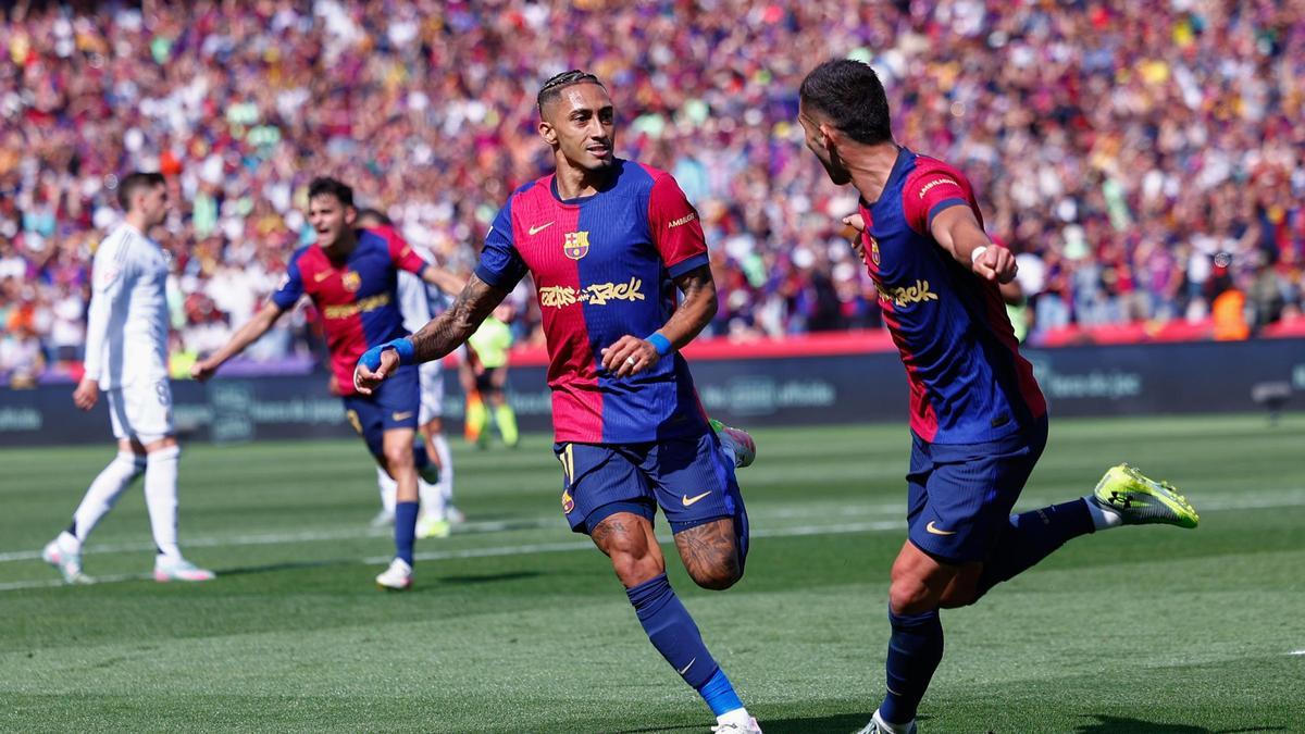 Celebración de uno de los goles del Barcelona en el Clásico.