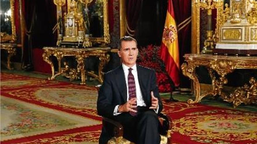 El rei Felip VI, durant el seu segon missatge de Nadal, emès ahir per primera vegada des del Palau Reial.