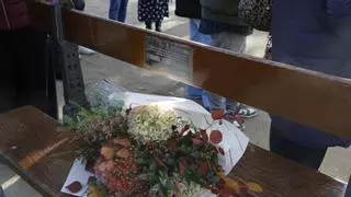 Un banco para la memoria: el Retiro instala placas para homenajear a 18 figuras de la cultura fallecidas en 2025