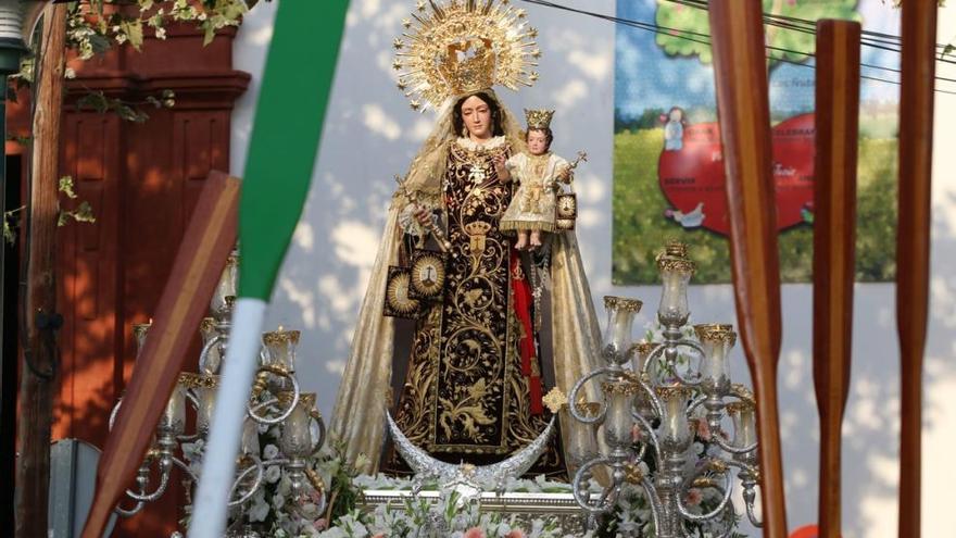 La Virgen del Carmen de Pedregalejo, en su procesión de julio de 2015