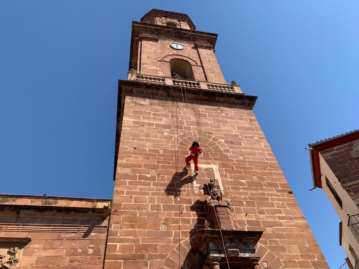 La Diablilla deambula por las calles de Montoro.