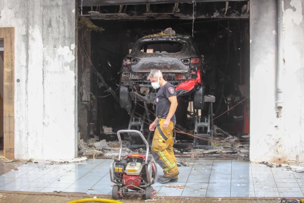 Feuer zerstört Werkstatt in Palmas Vorort Son Ferriol