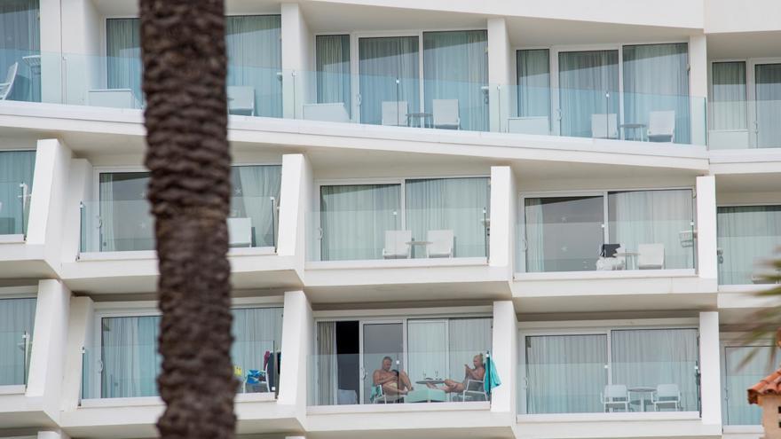 Un detective contratado por los hoteleros de Playa de Palma registró en 9 días más de 800 incumplimientos de turismo de excesos