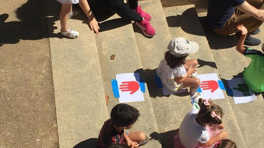 La localidad vuelve a disfrutar de la cultura de la mano del teatro infantil