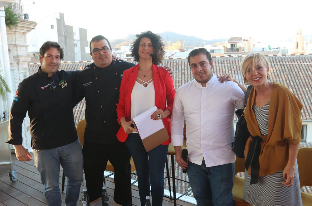 El evento, organizado por La Opinión de Málaga, reunió en la terraza del Hotel Málaga Premium a Cristina Martínez (Garbancita), Carlos Navarro Björk, Carlos Mansilla Gil de Bernabé y Mario Rosado