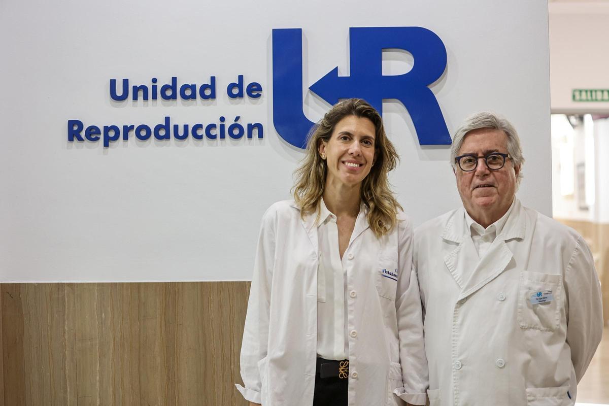 Salomé López, directora de Operaciones junto al  doctor José López Gálvez