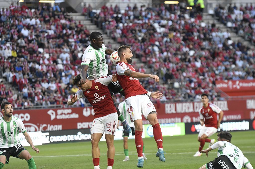 Las mejores imágenes del partido entre el Real Murcia y el Antequera