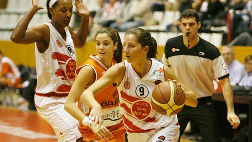 Els dos equips professionals gironins de bàsquet han guanyat aquest cap de setmana els seus dos partits de lliga a Fontajau, però econòmicament no passen per un bon moment.