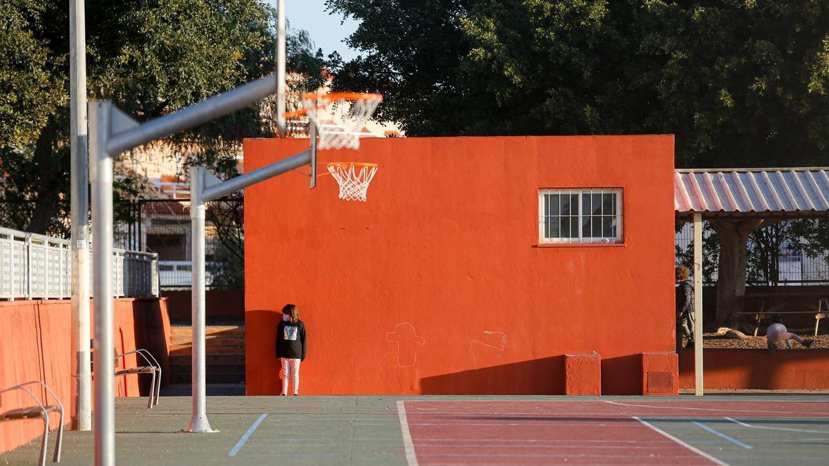 El patio del colegio Can Cantó