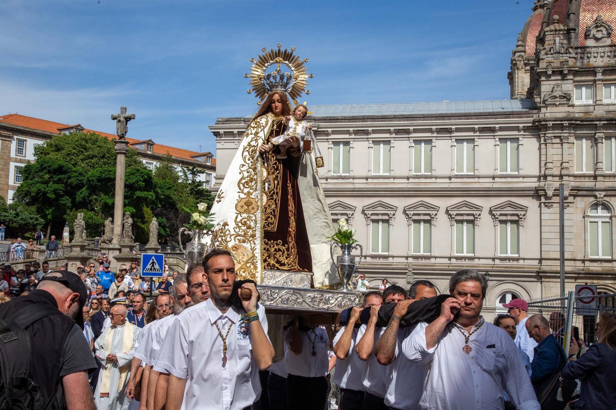 Los marineros de A Coruña celebran la festividad de la Virgen del Carmen
