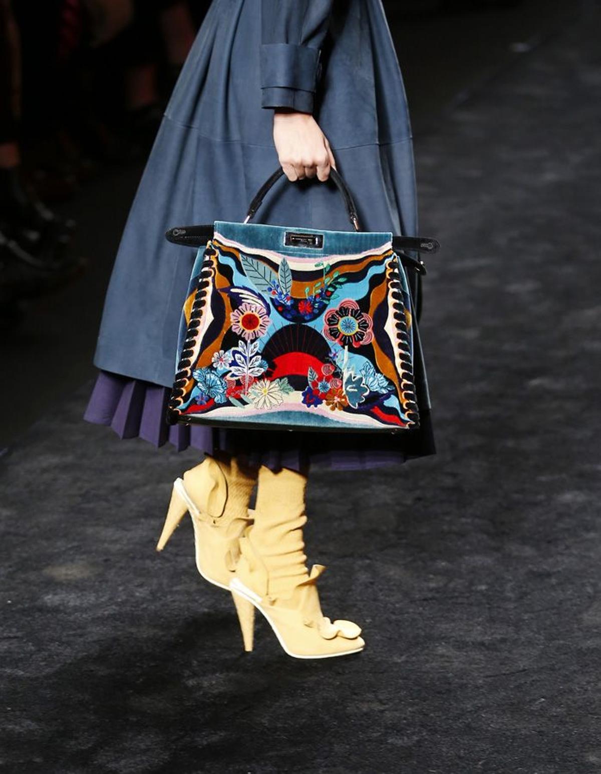 Bolso estampado de Gucci en Milan Fashion Week