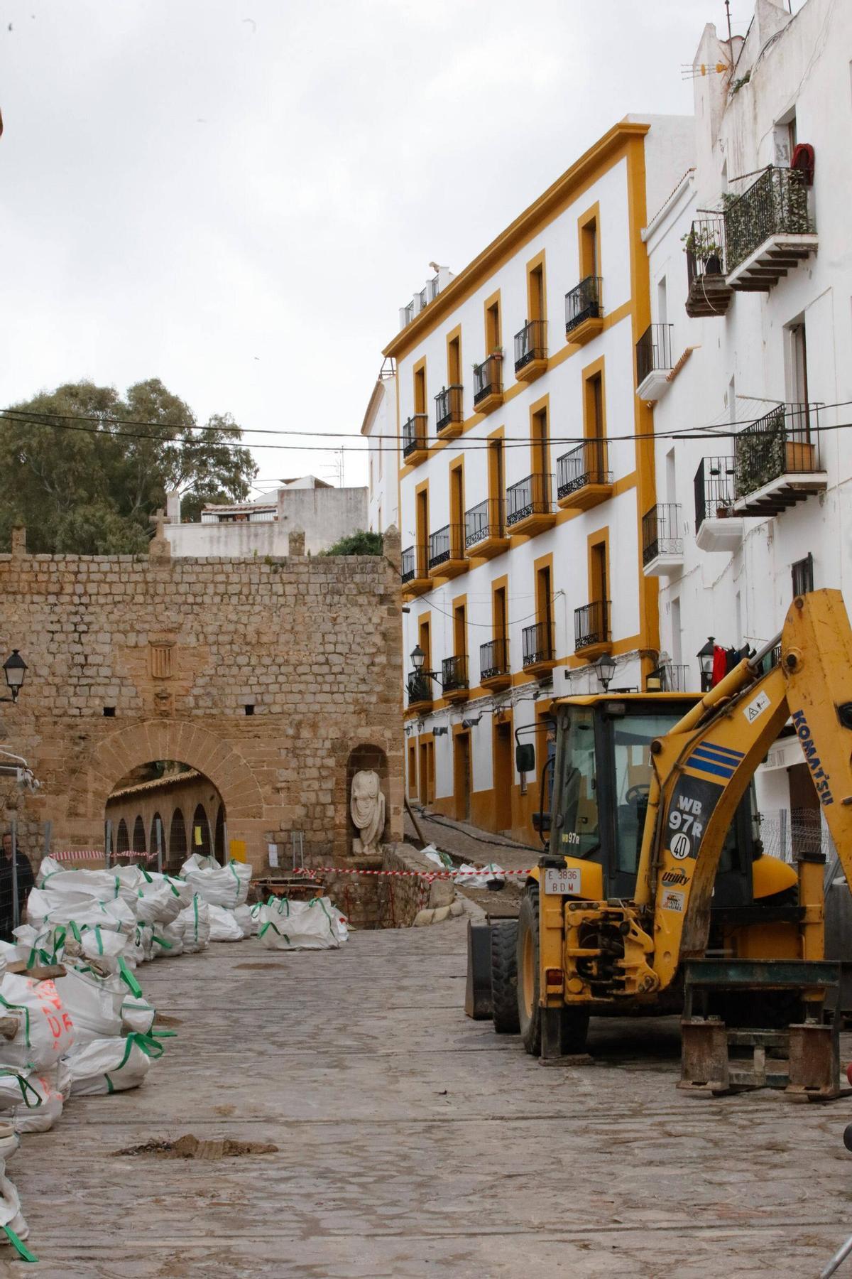 Galería de imágenes de las obras en el casco histórico de Ibiza Galería de imágenes de las obras en el casco histórico de Ibiza
