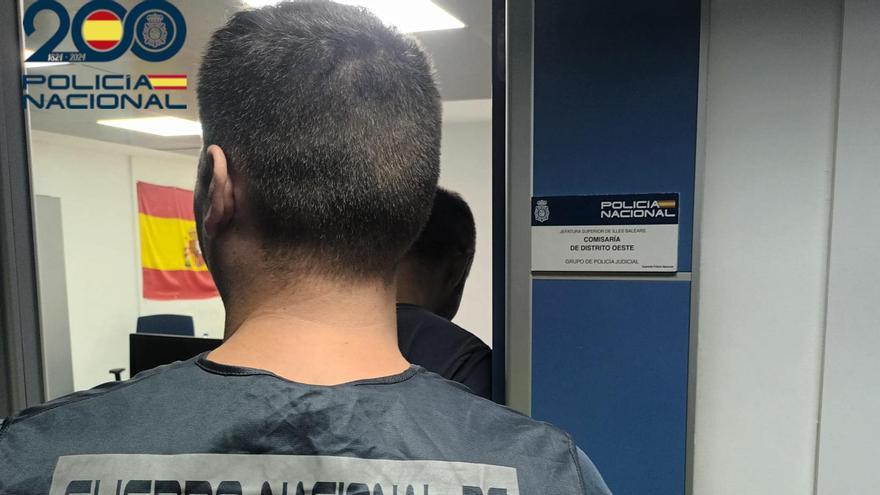 La Policía Nacional ha detenido al sospechoso.